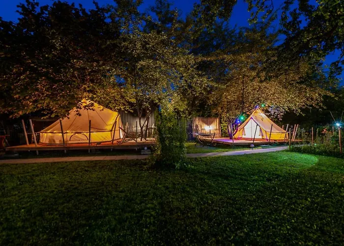 Dragonfly Gardens Urban Glamping